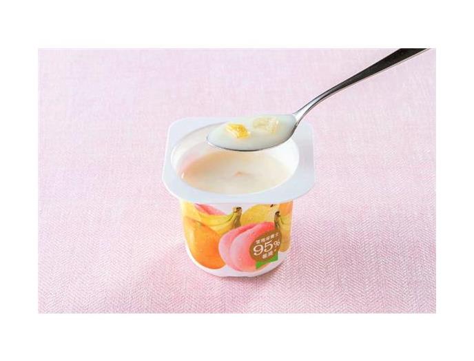 おいしく果実フルーツミックスヨーグルト