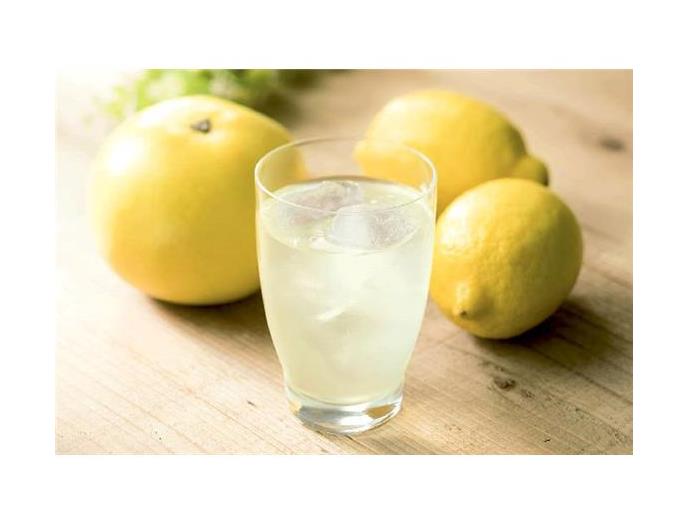 シチリア産レモンのレモネード（ビタミンＣ）