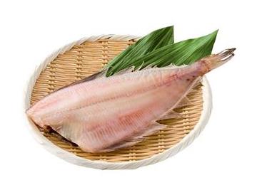 ざる：直径約２３ｃｍ