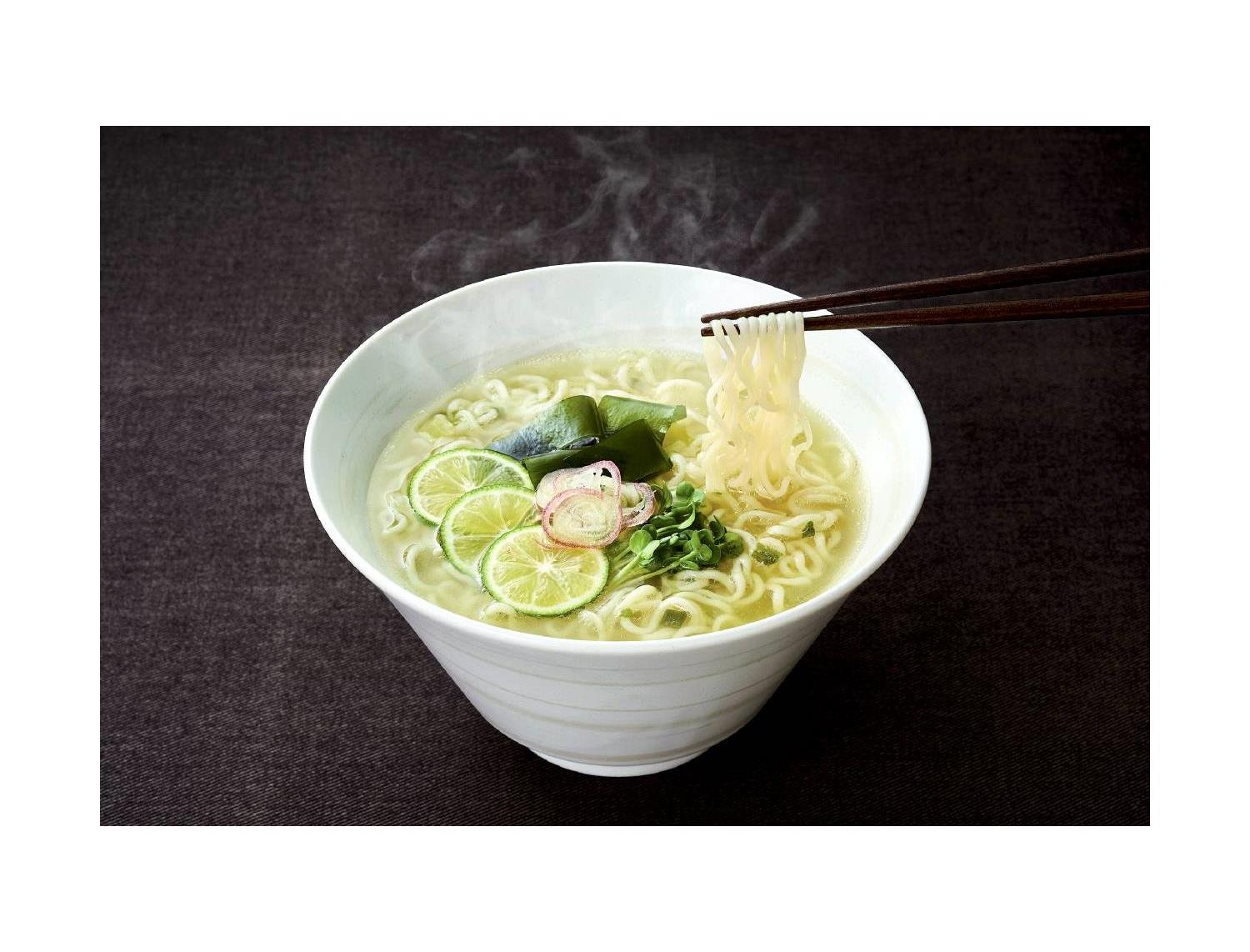 【デニム3】すだち香る和だし仕上サッポロ一番塩らーめん5食入り サッポロ一番 塩らーめん すだち香る和だし仕上げ 笠原将弘監修