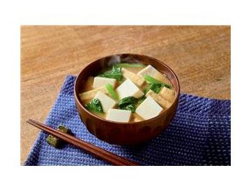 北海道産大豆使用　生協のおいしいとうふ絹
