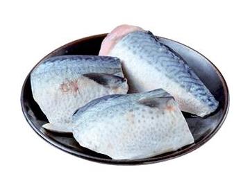 皿：直径約２０ｃｍ