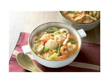 みつせ鶏の肉だんごと担々スープ（野菜付き）