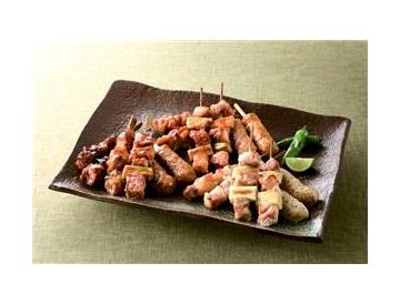 （左から）たれ味　阿波尾鶏たれ味　塩味