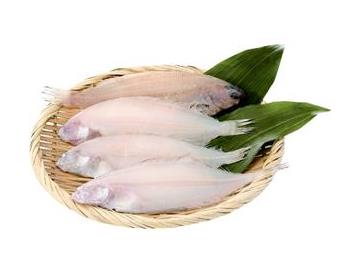 ざる：直径約２１cm