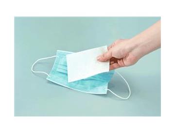 ※マスクは付いていません。