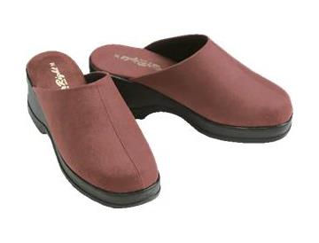 レッドブラウン