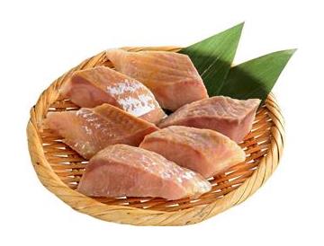 ざる：直径約18cm