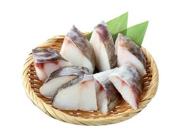 ざる：直径約18cm