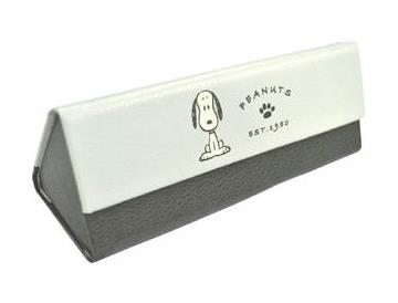 お座りスヌーピー