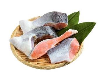 ざる：直径約20cm