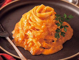 オマール海老香るトマトクリームソース