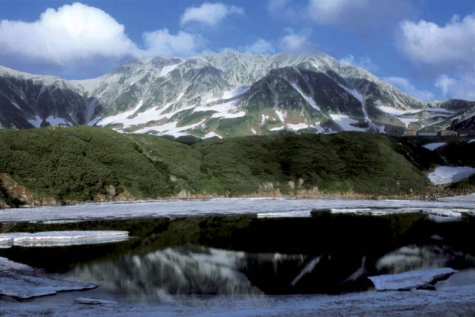 日本の雄山「立山連峰」が育てた名水