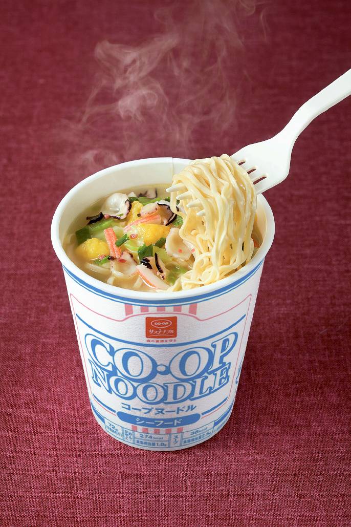 日清食品とＣＯ・ＯＰが共同開発